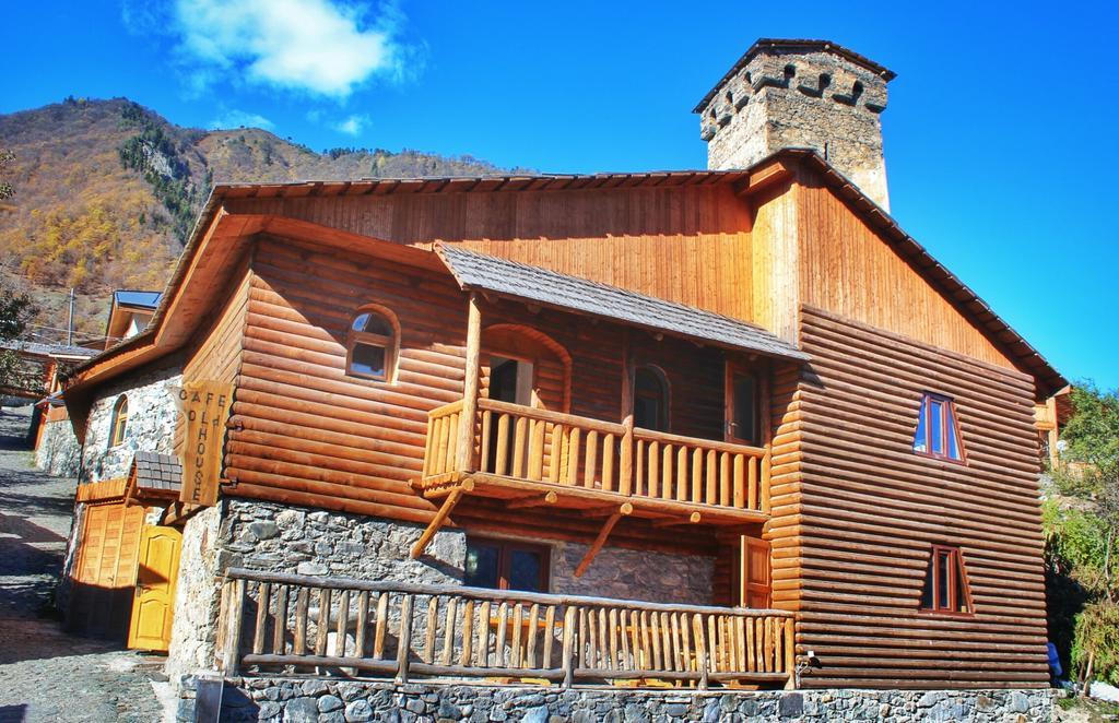 Hotel Old House Mestia Kültér fotó